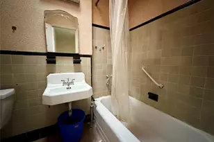 135-31 117th St, Ozone Park, NY 11420 - Photo 9