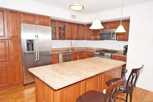 207-22 Jordan Dr, Bayside, NY 11360 - Photo 5