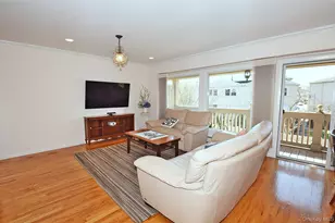 207-22 Jordan Dr, Bayside, NY 11360 - Photo 25