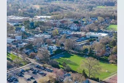 24 Dennis Street, Manhasset, NY 11030 - Photo 19