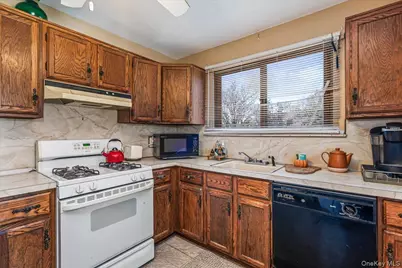 47 Ellison Avenue, Westbury, NY 11590 - Photo 11