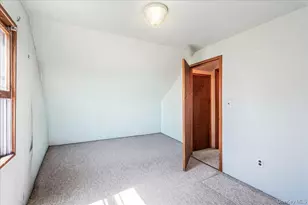 47 Ellison Ave, Westbury, NY 11590 - Photo 23