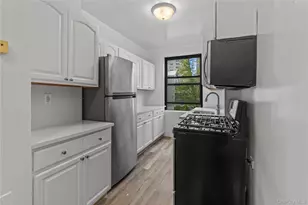 240 Martine Ave, White Plains, NY 10601 - Photo 7