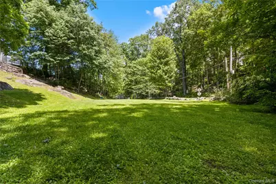 875 Hanover Street, Yorktown Heights, NY 10598 - Photo 41