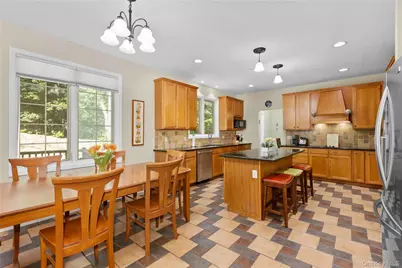 875 Hanover Street, Yorktown Heights, NY 10598 - Photo 11