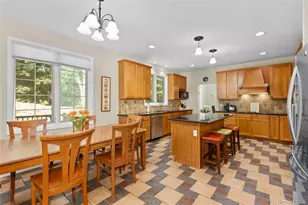 875 Hanover St, Yorktown Heights, NY 10598 - Photo 11