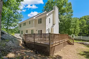 875 Hanover St, Yorktown Heights, NY 10598 - Photo 39