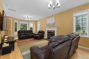 875 Hanover St, Yorktown Heights, NY 10598 - Photo 9