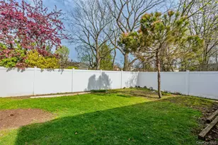 76 Davison Ave, Lynbrook, NY 11563 - Photo 29