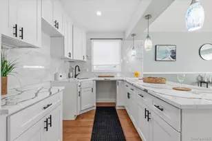 120-27 172nd St, Jamaica, NY 11434 - Photo 19