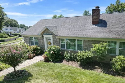 653 Odell Avenue, Yonkers, NY 10710 - Photo 3