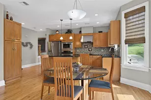 62 Pembroke Dr, Glen Cove, NY 11542 - Photo 17