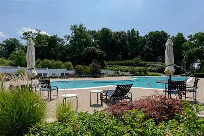 62 Pembroke Drive, Glen Cove, NY 11542 - Photo 37