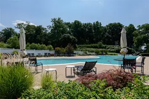 62 Pembroke Dr, Glen Cove, NY 11542 - Photo 37