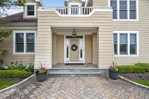 62 Pembroke Dr, Glen Cove, NY 11542 - Photo 5