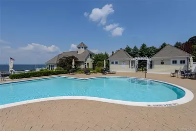 62 Pembroke Drive, Glen Cove, NY 11542 - Photo 35