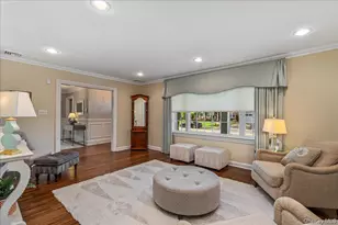 12 Whitehall Rd, Rockville Centre, NY 11570 - Photo 7