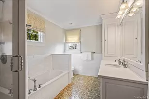 12 Whitehall Rd, Rockville Centre, NY 11570 - Photo 33