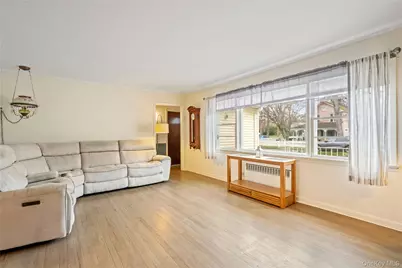 307 6th Avenue, Saint James, NY 11780 - Photo 9