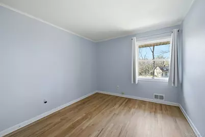 86 Soundview Drive, Port Jefferson, NY 11777 - Photo 11