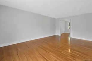 504 Pelham Rd, New Rochelle, NY 10805 - Photo 5