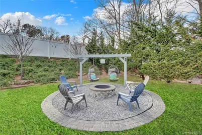 34 Hunter Place, Smithtown, NY 11787 - Photo 5
