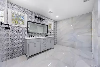 16 Mackay Way, Roslyn, NY 11576 - Photo 25