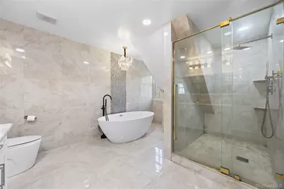 16 Mackay Way, Roslyn, NY 11576 - Photo 21