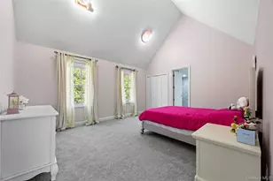 16 MacKay Way, Roslyn, NY 11576 - Photo 23