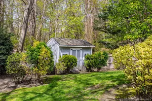 10 Clemens Ct, East Setauket, NY 11733 - Photo 43