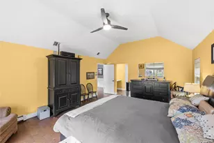 10 Clemens Ct, East Setauket, NY 11733 - Photo 21