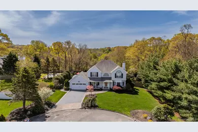 10 Clemens Court, East Setauket, NY 11733 - Photo 3
