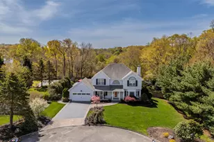 10 Clemens Ct, East Setauket, NY 11733 - Photo 3