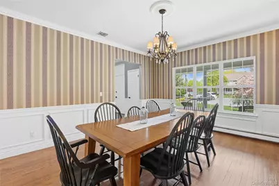 10 Clemens Court, East Setauket, NY 11733 - Photo 11
