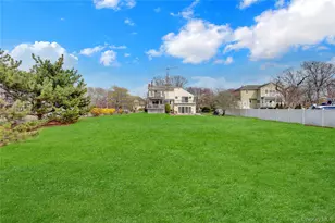 150 W Islip Rd, West Islip, NY 11795 - Photo 29