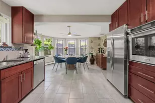 254 Meredith Ln, West Hempstead, NY 11552 - Photo 9