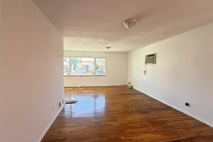 57-10 246th Pl, Little Neck, NY 11362 - Photo 7