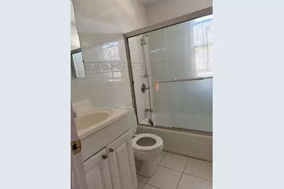 268 Schenck Avenue, Great Neck, NY 11021 - Photo 11