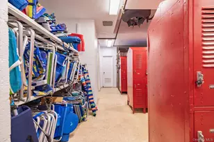 370 W Broadway, Long Beach, NY 11561 - Photo 19