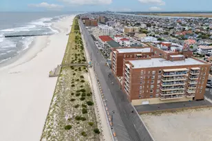 370 W Broadway, Long Beach, NY 11561 - Photo 27