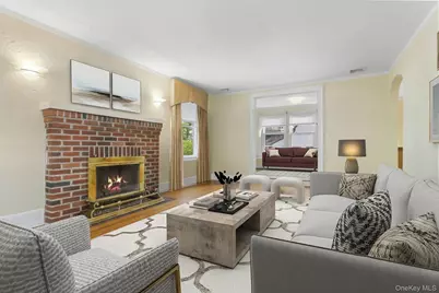 10 Grandview Avenue, Pleasantville, NY 10570 - Photo 5