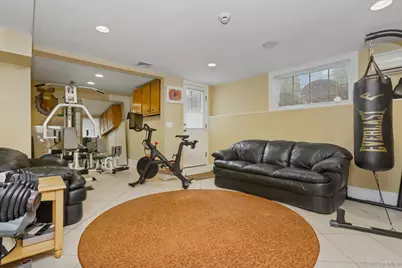 10 Grandview Avenue, Pleasantville, NY 10570 - Photo 25