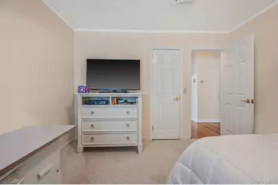 1672 Eyre Place, North Bellmore, NY 11710 - Photo 29