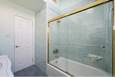 1672 Eyre Place, North Bellmore, NY 11710 - Photo 31