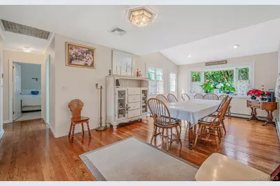 1672 Eyre Place, North Bellmore, NY 11710 - Photo 17