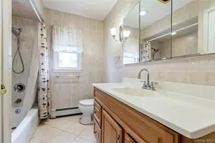 4 Carino Dr, Hicksville, NY 11801 - Photo 11