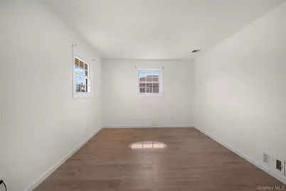 46 Elmtree Lane, Jericho, NY 11753 - Photo 9