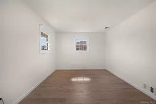 46 Elmtree Ln, Jericho, NY 11753 - Photo 9