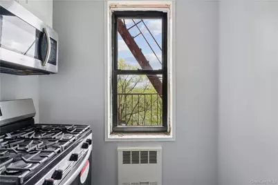 33-24 Junction Blvd #6R, Jackson Heights, NY 11372 - Photo 7