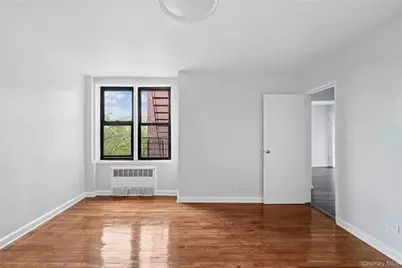 33-24 Junction Blvd #6R, Jackson Heights, NY 11372 - Photo 11